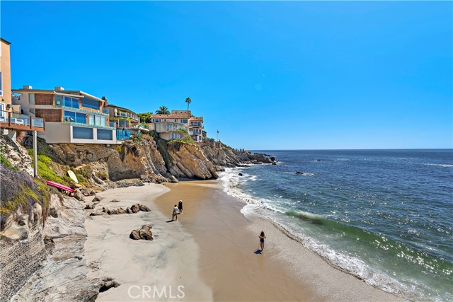 2037 S Coast, Laguna Beach CA: https://media.crmls.org/medias/c79914f0-e8d9-4578-a3ba-957c850b1002.jpg