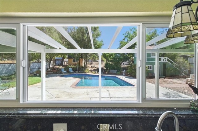 4817 Quartz Hill Rd, Quartz Hill CA: https://media.crmls.org/medias/c799c556-1112-44ab-8d86-2c87d3d17818.jpg