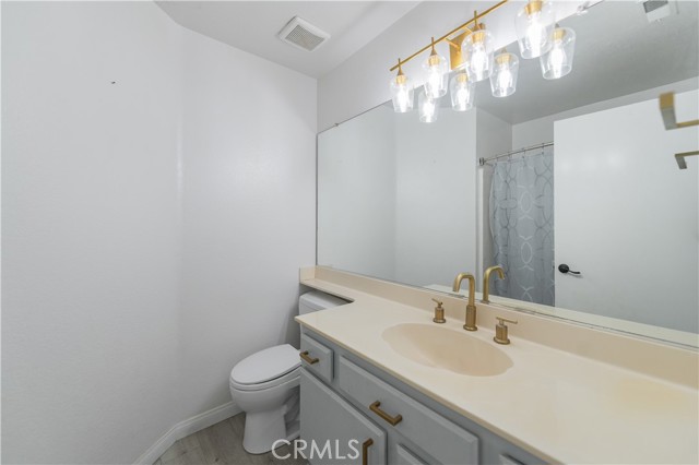 3555 W Greentree Circle, Anaheim CA: https://media.crmls.org/medias/c799cd89-263d-4923-b3b9-b51ebeedc7f0.jpg