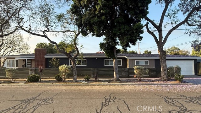 310 W 32nd, Long Beach CA: https://media.crmls.org/medias/c799fbab-a455-4ea7-97c6-777637a91b40.jpg