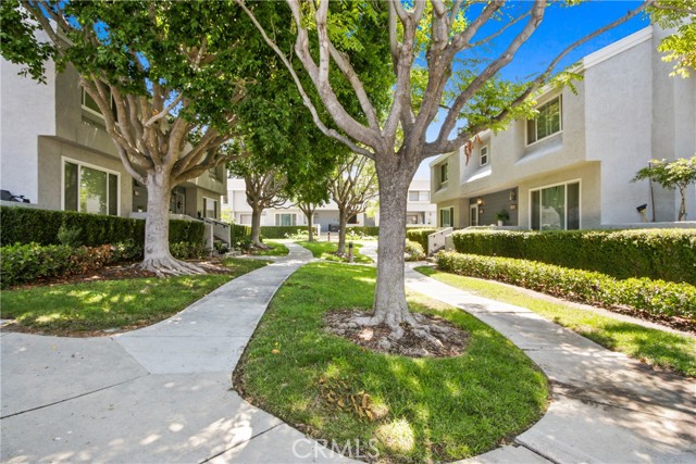 26398 Waterford Circle, Lake Forest CA: https://media.crmls.org/medias/c79a9aee-86a9-4694-bae3-9ab013780ab0.jpg