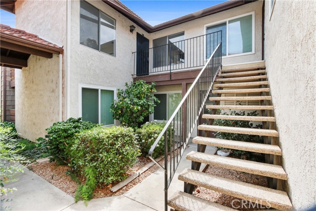 Image 2 for 1340 Brentwood Circle #C, Corona, CA 92882