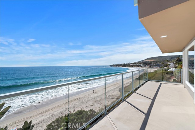 Detail Gallery Image 2 of 20 For 603 S Coast Hwy #B,  Laguna Beach,  CA 92651 - 1 Beds | 1 Baths