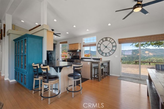 5990 Sunny Glen, Paso Robles CA: https://media.crmls.org/medias/c79bc14d-9881-4aa2-821f-9823829a7161.jpg