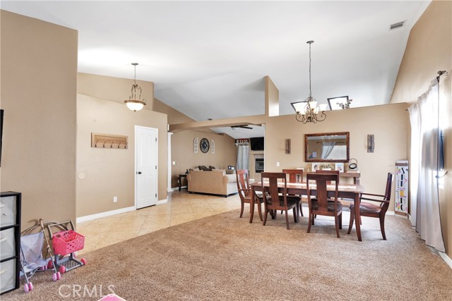 Detail Gallery Image 11 of 45 For 8957 Buckthorn Ave, Hesperia,  CA 92345 - 4 Beds | 2 Baths