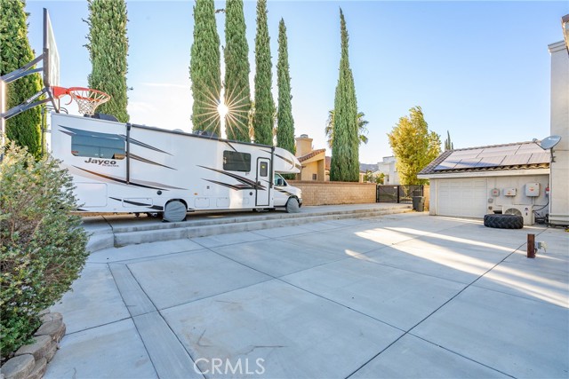 Detail Gallery Image 51 of 60 For 41056 Ridgegate Ln, Palmdale,  CA 93551 - 5 Beds | 3/1 Baths