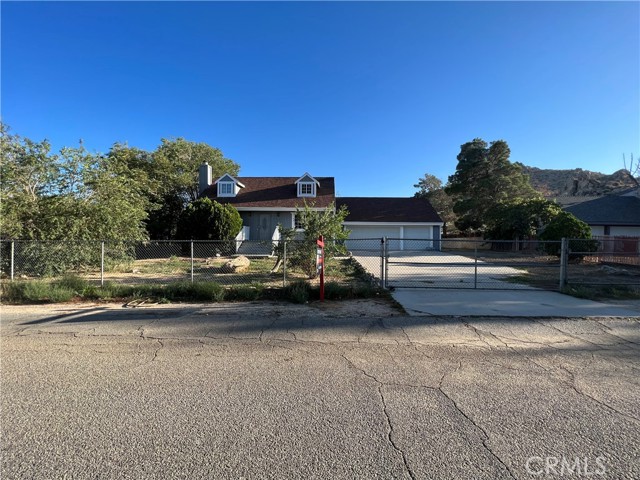 17766 Lakespring Ave, Palmdale, CA 93591 Listing Photo  4