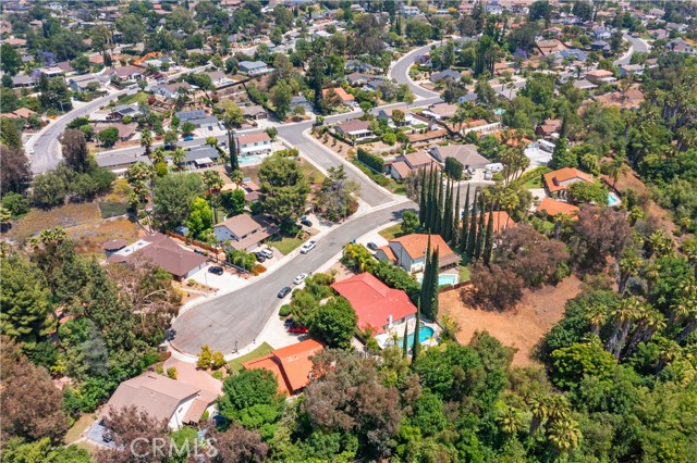 6065 Saint Augustine Drive, Riverside CA: https://media.crmls.org/medias/c79d5180-ba05-4ffb-aed6-49dd517c8781.jpg