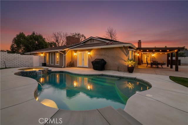 Image 16 of 45 For 366 Smoke Ridge