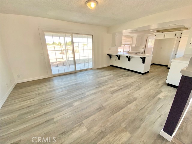 Detail Gallery Image 11 of 34 For 15080 Ramona Rd, Apple Valley,  CA 92307 - 3 Beds | 2 Baths