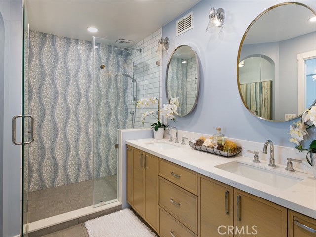 237 Via Los Miradores, Redondo Beach CA: https://media.crmls.org/medias/c7a11d9c-382f-4d92-9edc-2c3901ad4b6b.jpg