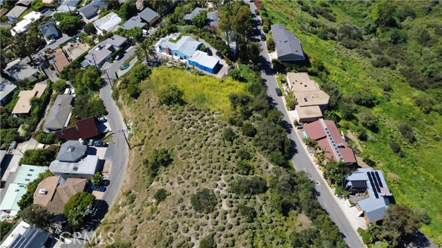 Detail Gallery Image 12 of 24 For 1550 Bluebird Canyon Dr, Laguna Beach,  CA 92651 - – Beds | – Baths