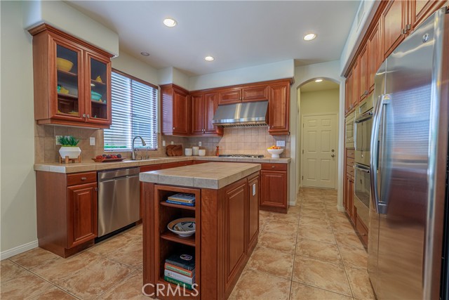 22 Modesto, Irvine CA: https://media.crmls.org/medias/c7a217fc-f66e-4a63-91cb-2ec3d966babd.jpg