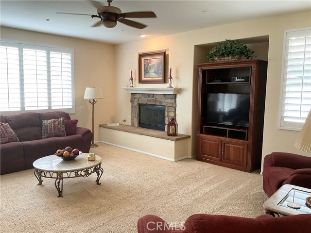 Detail Gallery Image 12 of 73 For 7123 Hidden Ct, Highland,  CA 92346 - 4 Beds | 3 Baths