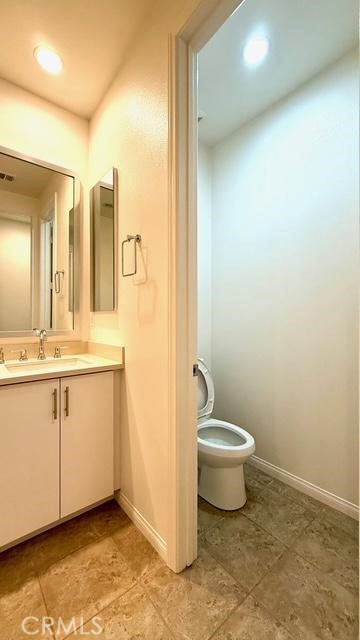 904 N Primrose Lane, Azusa CA: https://media.crmls.org/medias/c7a27f7c-56ef-484a-b945-46cbf7fe9938.jpg