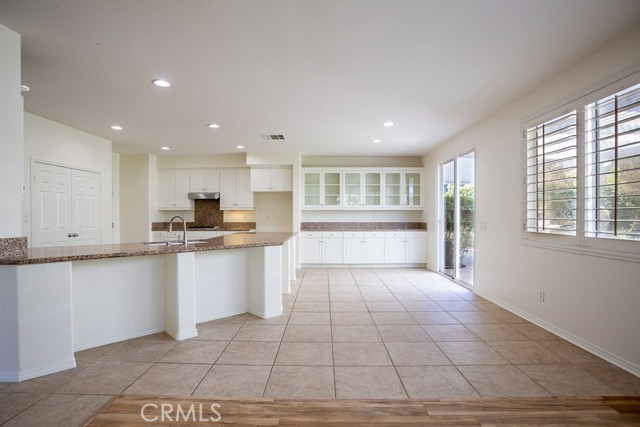 23857 Rio Rancho Way, Valencia CA: https://media.crmls.org/medias/c7a2c76e-c253-45dd-9230-3499ebbb2534.jpg