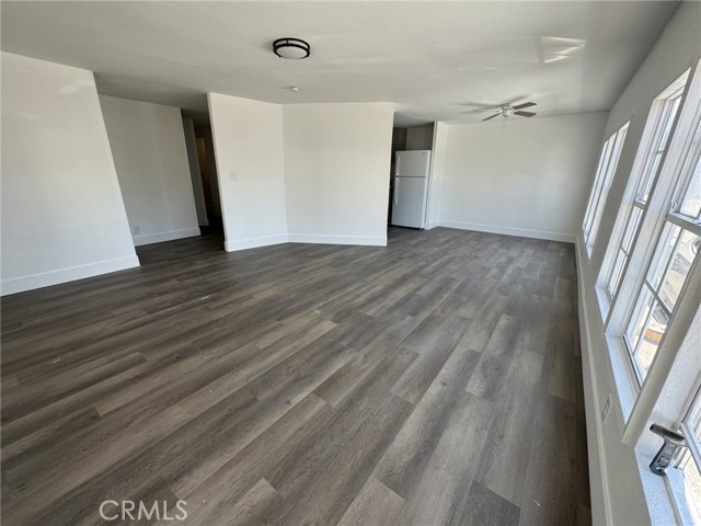 Detail Gallery Image 5 of 18 For 1855 E Riverside Dr #155,  Ontario,  CA 91761 - 3 Beds | 2 Baths