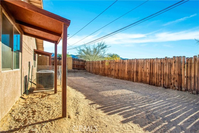 6264 Chia Avenue, 29 Palms, California 92277, 3 Bedrooms Bedrooms, ,2 BathroomsBathrooms,Single Family Residence,For Sale,Chia,JT24078752