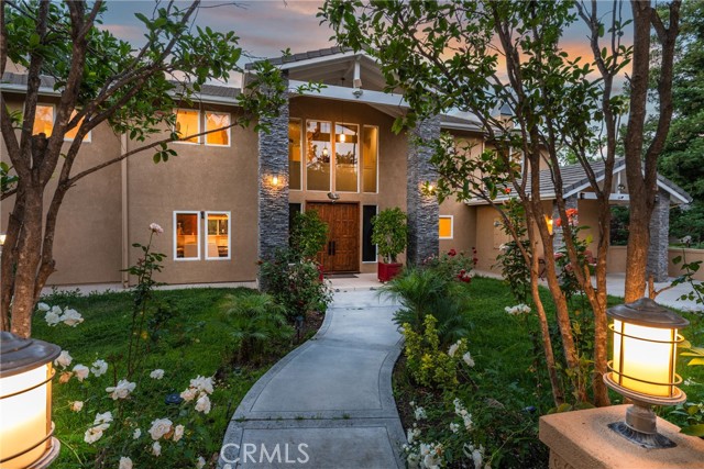 1377 Knoll Road, Redlands CA: https://media.crmls.org/medias/c7a42aa8-e590-4d33-84c5-dc6225f42142.jpg