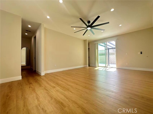 Detail Gallery Image 6 of 26 For 204 N Willow, West Covina,  CA 91790 - 5 Beds | 4 Baths