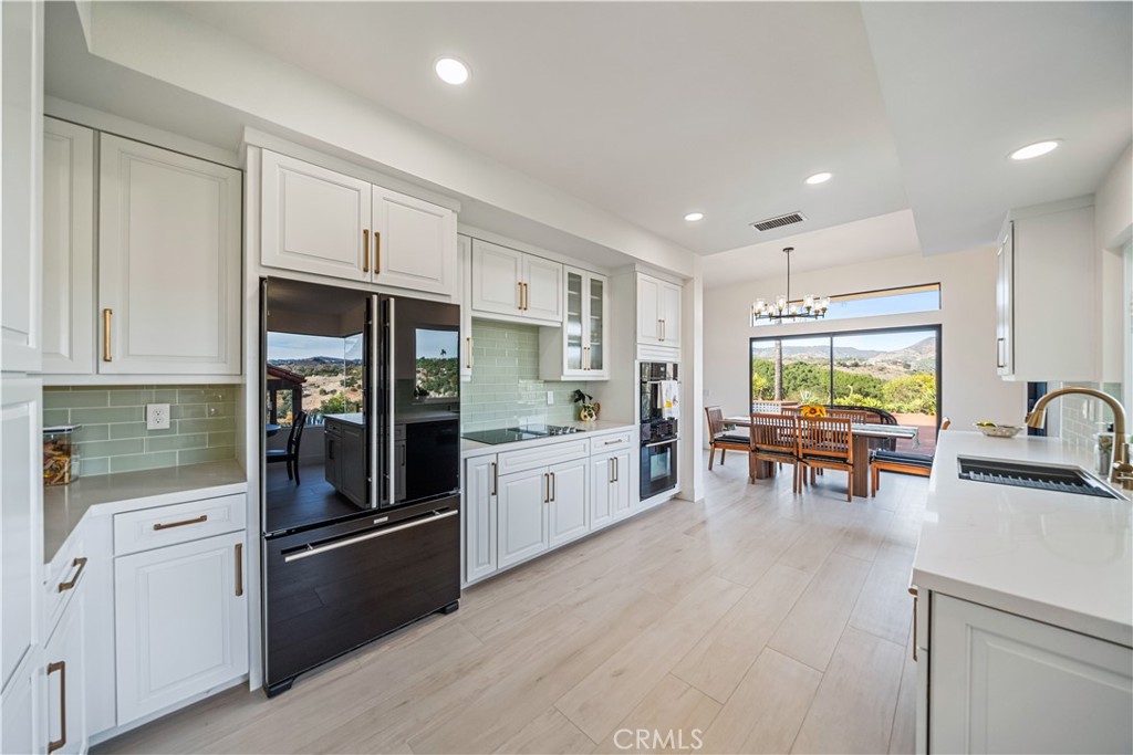 MLS #OC25176805 img 19