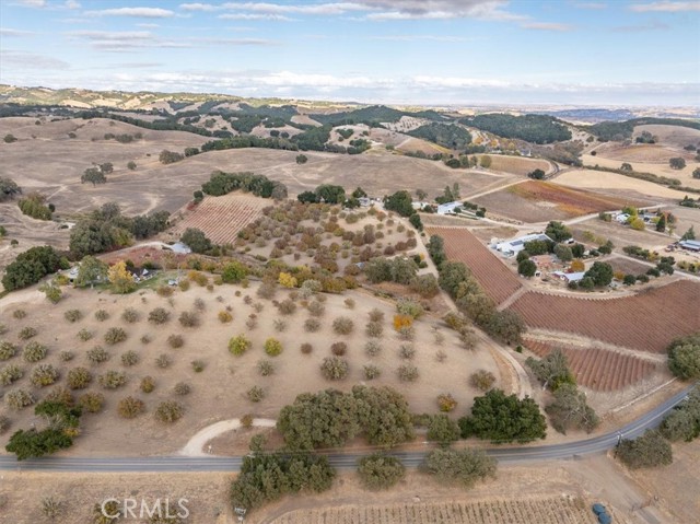 Detail Gallery Image 7 of 51 For 4350 Vineyard Dr, Paso Robles,  CA 93446 - 4 Beds | 3/1 Baths