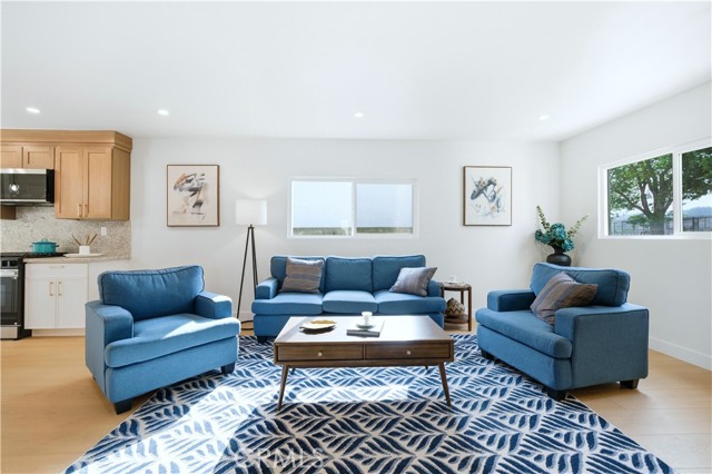 Detail Gallery Image 19 of 51 For 5104 8th Ave, Los Angeles,  CA 90043 - 4 Beds | 3 Baths