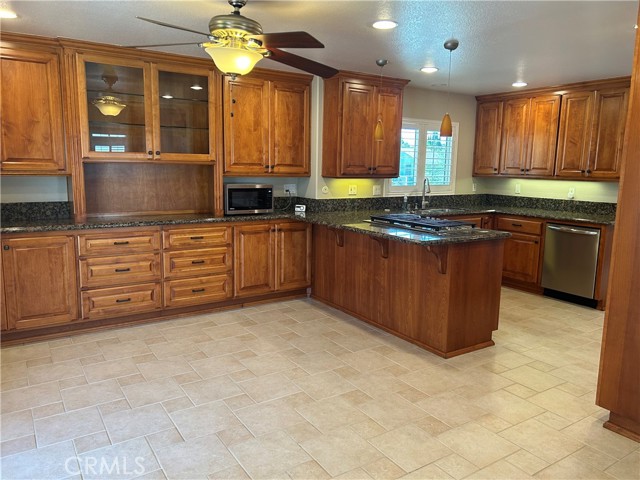 Detail Gallery Image 3 of 7 For 2323 E Trenton Ave, Orange,  CA 92867 - 4 Beds | 2 Baths