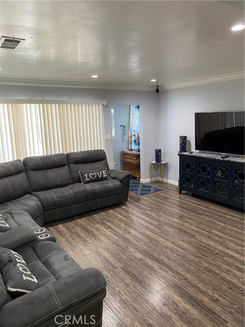 Detail Gallery Image 7 of 20 For 13601 Terra Bella St, Arleta,  CA 91331 - 4 Beds | 2 Baths