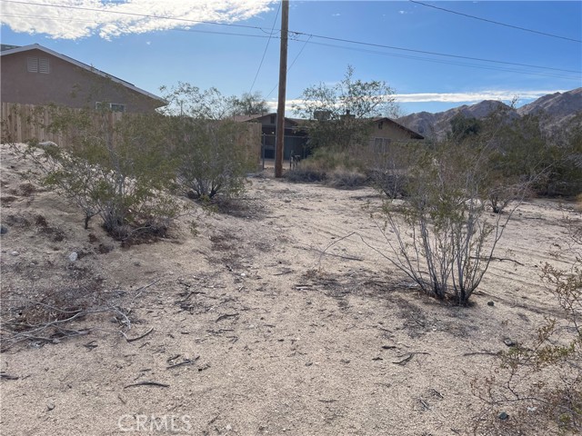 0 Mariposa Avenue, Twentynine Palms, California 92277, ,Land,For Sale,0 Mariposa Avenue,CROC23054133