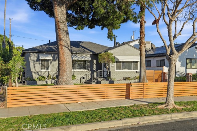 Detail Gallery Image 72 of 74 For 2140 N Rose St, Burbank,  CA 91505 - 5 Beds | 3/1 Baths