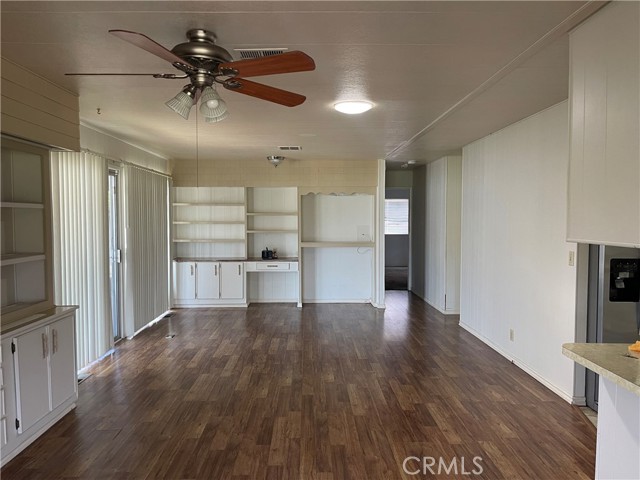 Detail Gallery Image 16 of 24 For 2230 Lake Park #106,  San Jacinto,  CA 92582 - 2 Beds | 2 Baths