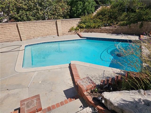 19259 Braemore Road, Porter Ranch CA: https://media.crmls.org/medias/c7a8eb48-b494-4174-ba2e-4e09e5a5f56b.jpg