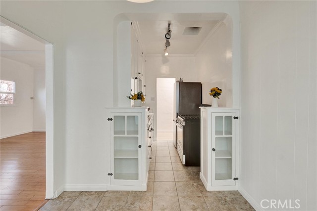 Detail Gallery Image 12 of 28 For 124 S Elm Dr #5,  Beverly Hills,  CA 90212 - 1 Beds | 1 Baths