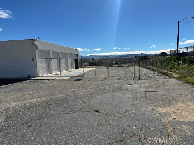 15095 7th Street, Victorville, California 92395, ,Commercial Sale,For Sale,15095 7th Street,CRIV24044327