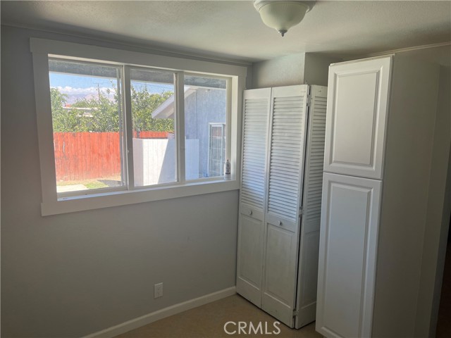 609 S Buena Vista Street, Hemet CA: https://media.crmls.org/medias/c7aafb42-7cbe-475a-b383-97628b80bf0d.jpg