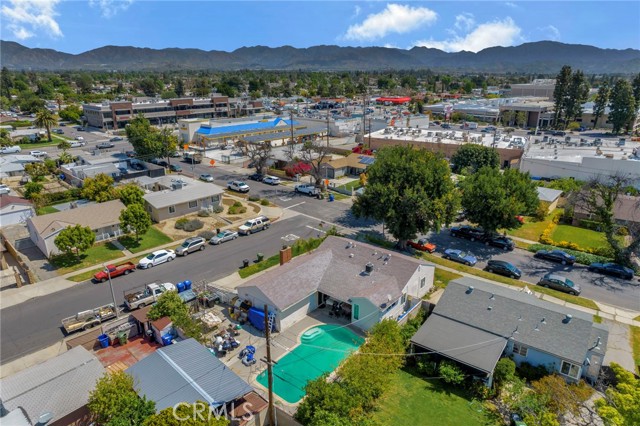 Detail Gallery Image 9 of 27 For 8223 Mammoth Ave, Panorama City,  CA 91402 - 3 Beds | 2 Baths