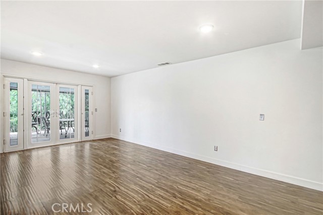 Detail Gallery Image 10 of 25 For 458 Termino, Corona,  CA 92879 - 4 Beds | 2 Baths