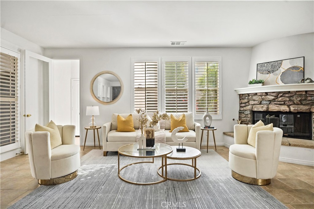 MLS #OC25261605 image #14