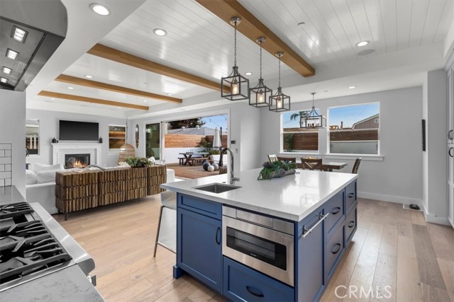 2306 Robinson Street, Redondo Beach, California 90278, 5 Bedrooms Bedrooms, ,4 BathroomsBathrooms,Residential,Sold,Robinson,SB22018047