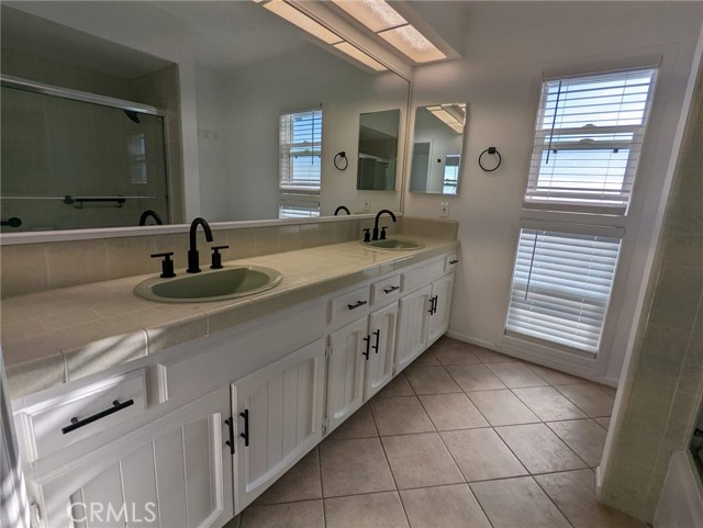 Detail Gallery Image 17 of 44 For 320 Paseo De La Playa a,  Redondo Beach,  CA 90277 - 2 Beds | 2/1 Baths