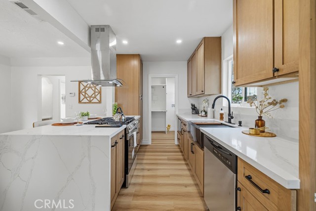 Detail Gallery Image 16 of 44 For 6119 Haas, Los Angeles,  CA 90047 - 3 Beds | 2/1 Baths