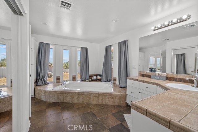 Detail Gallery Image 25 of 49 For 354 Westlake Dr, Palmdale,  CA 93551 - 5 Beds | 3 Baths