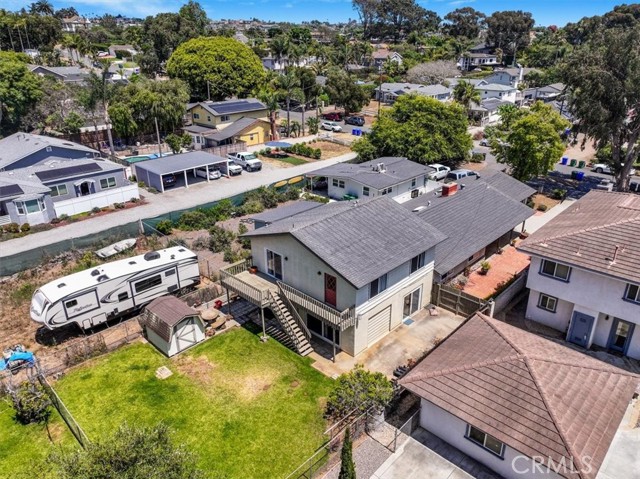 1300 Oak Avenue, Carlsbad CA: https://media.crmls.org/medias/c7ad2ccb-72bb-4dac-9b14-8a194700d0de.jpg
