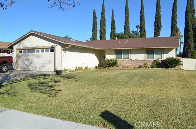 9863 Greenwood Court, Fontana, CA 92335