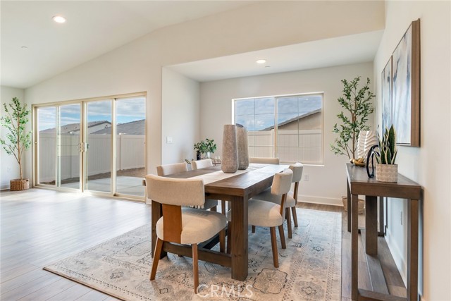 1577 Harmonie Lane, Beaumont CA: https://media.crmls.org/medias/c7ad6aac-749f-408a-a591-0cffab19eff5.jpg