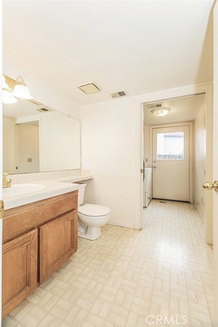 Detail Gallery Image 21 of 44 For 9659 N Shenandoah, Fresno,  CA 93720 - 3 Beds | 3 Baths