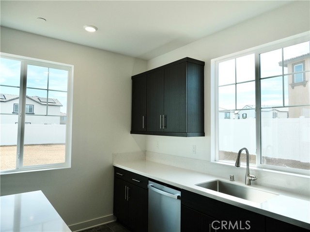 Detail Gallery Image 9 of 44 For 30770 White Pines Dr, Menifee,  CA 92584 - 3 Beds | 2/1 Baths