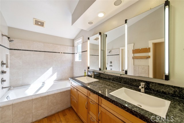 931 Heritage Drive, West Covina CA: https://media.crmls.org/medias/c7af1273-acd7-472b-ad02-27d90c08c369.jpg