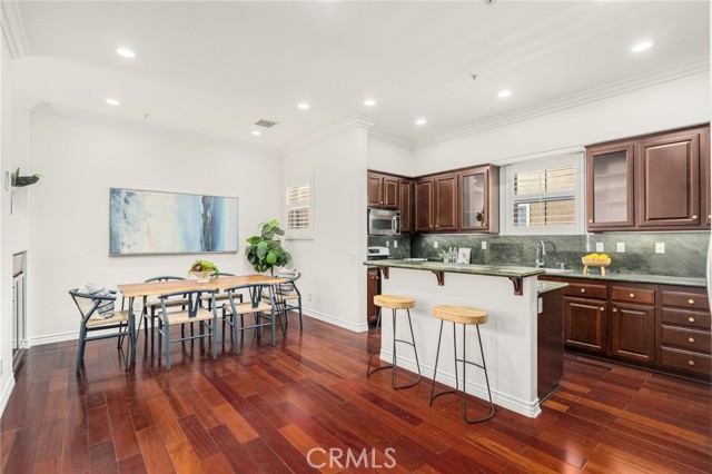 3411 S Main Street, Santa Ana CA: https://media.crmls.org/medias/c7af7907-0559-415b-b7a0-986fc7204641.jpg